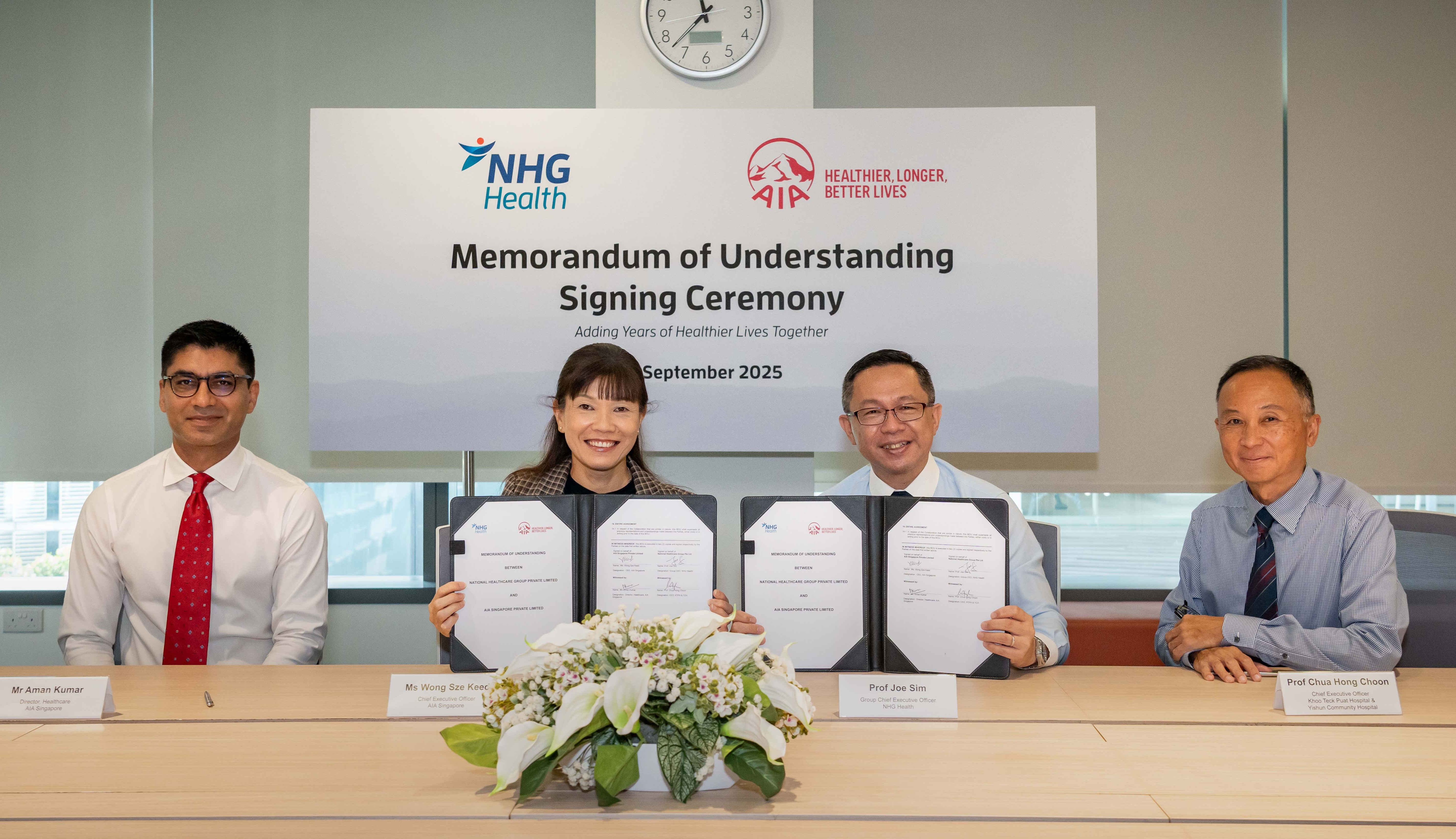 Pictured from left to right: Mr. Aman Kumar, Director of Healthcare of AIA Singapore, Ms. Wong Sze Keed, Chief Executive Officer of AIA Singapore, Professor Joe Sim, Group Chief Executive Officer, NHG Health, and Professor Chua Hong Choon, Chief Executive Officer of Khoo Teck Puat Hospital & Yishun Community Hospital