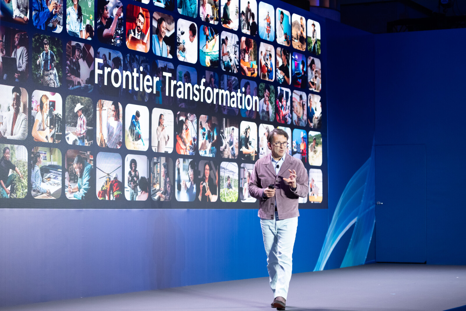 Photo1: Judson Althoff, CEO of Microsoft’s Commercial Business, delivers a keynote at the Microsoft AI Tour in Hong Kong, outlining Microsoft’s Frontier Success Framework and how agentic AI is moving from experimentation to enterprise wide impact.