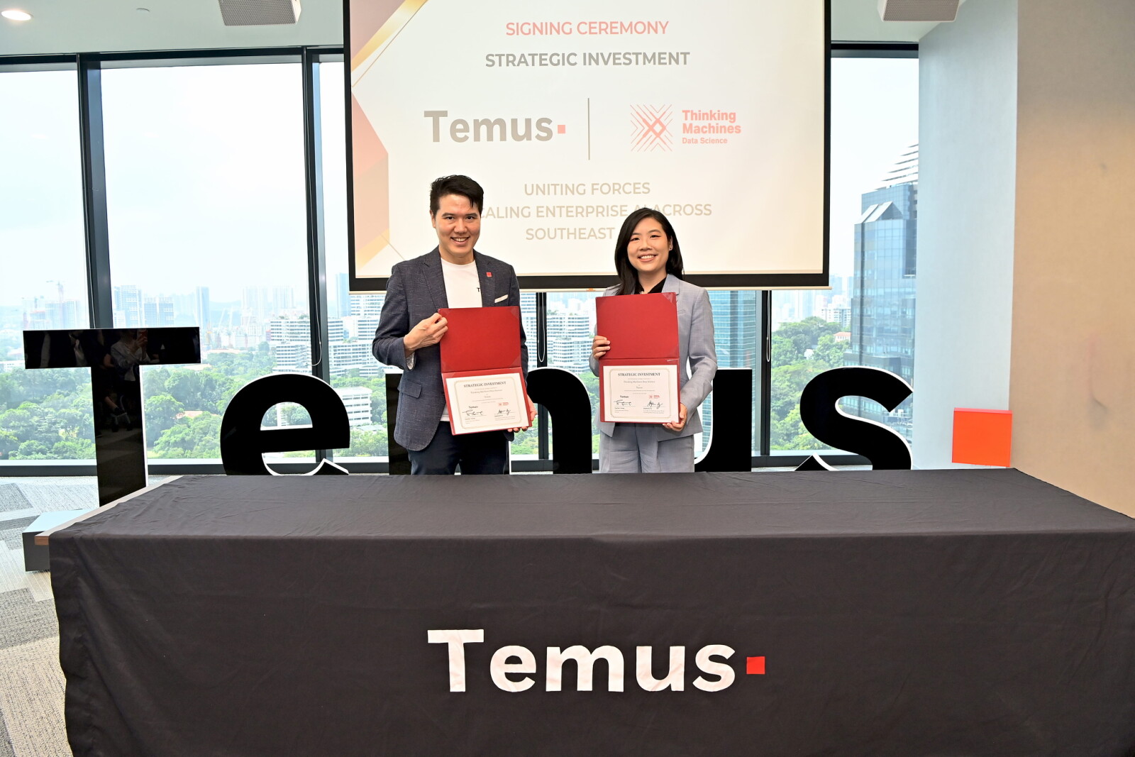 (Left to Right) Sng Ren Yeong, CEO, Temus, and Stephanie Sy, Founder, Thinking Machines